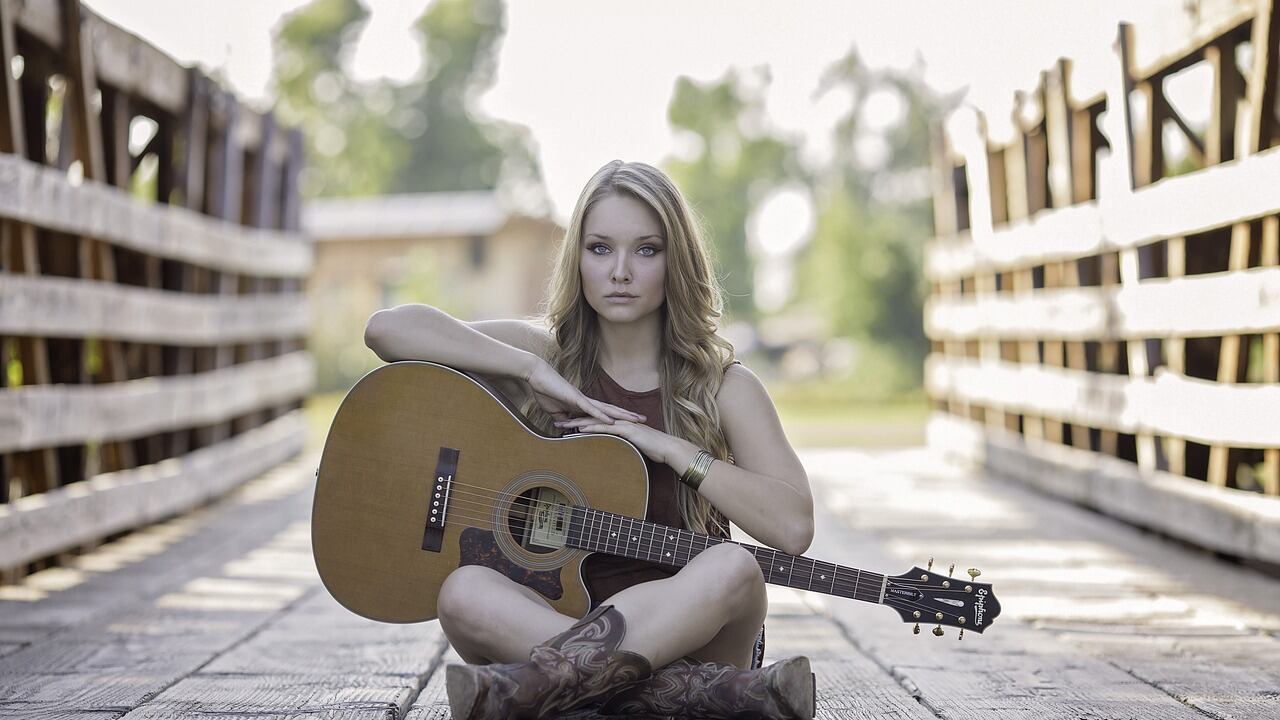 Sentarse en el piso con los pies cruzados es beneficioso para la salud.