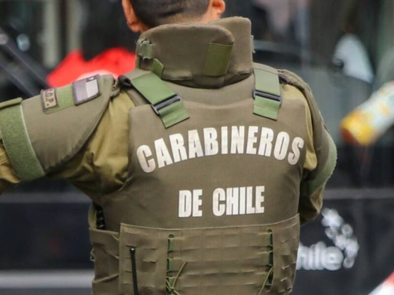 Carabinero usaba licencias falsas para participar en asaltos: cayó tras atacar a sus propios colegas