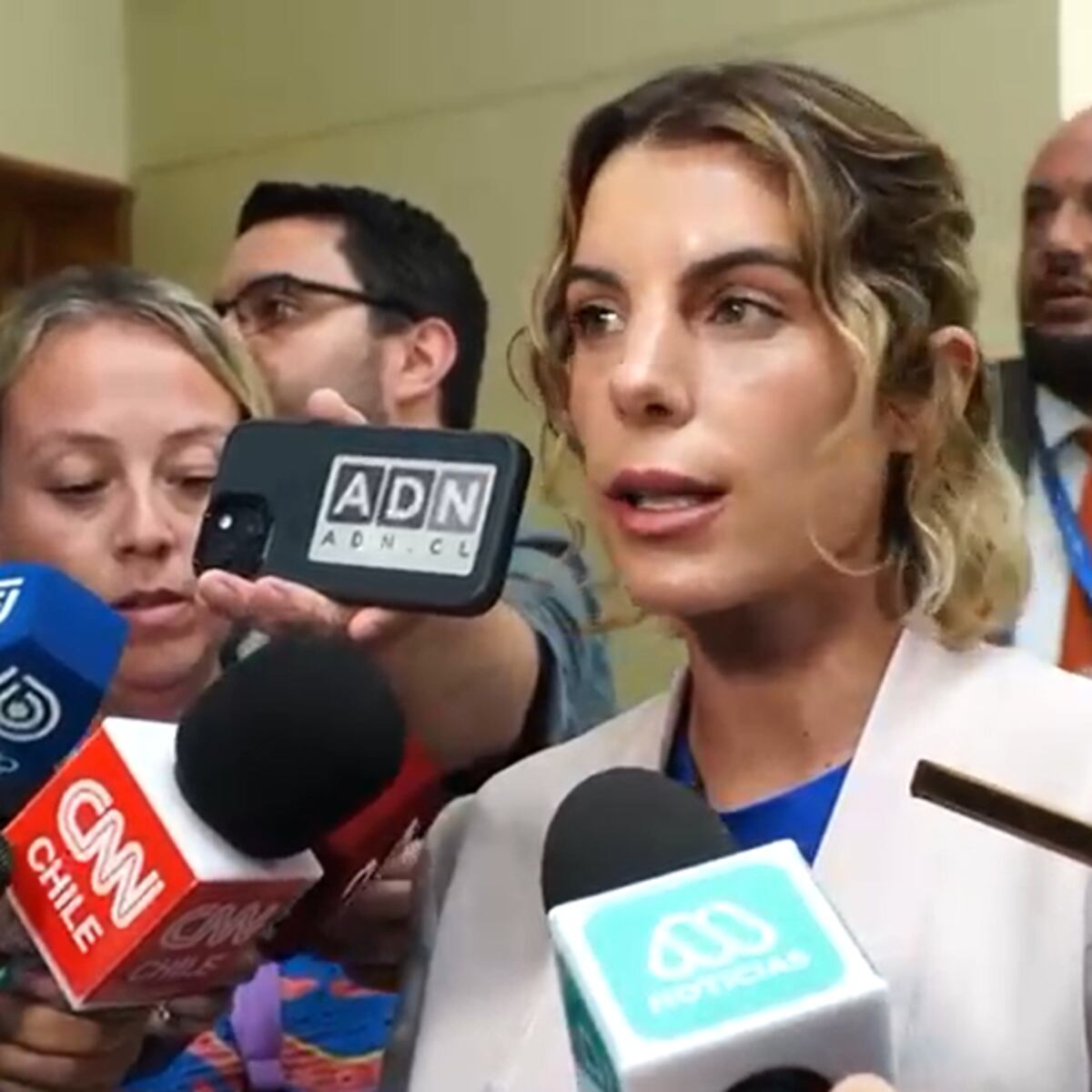 Maite Orsini regresa al Congreso y espera ser juzgada con justicia Maite Orsini regresa al Congreso y espera ser juzgada con justicia