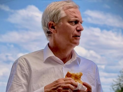 “Su incoherencia y falta de humanidad son impresionantes”: Hijos de víctima de Krassnoff critican a Kast por no descartar indulto