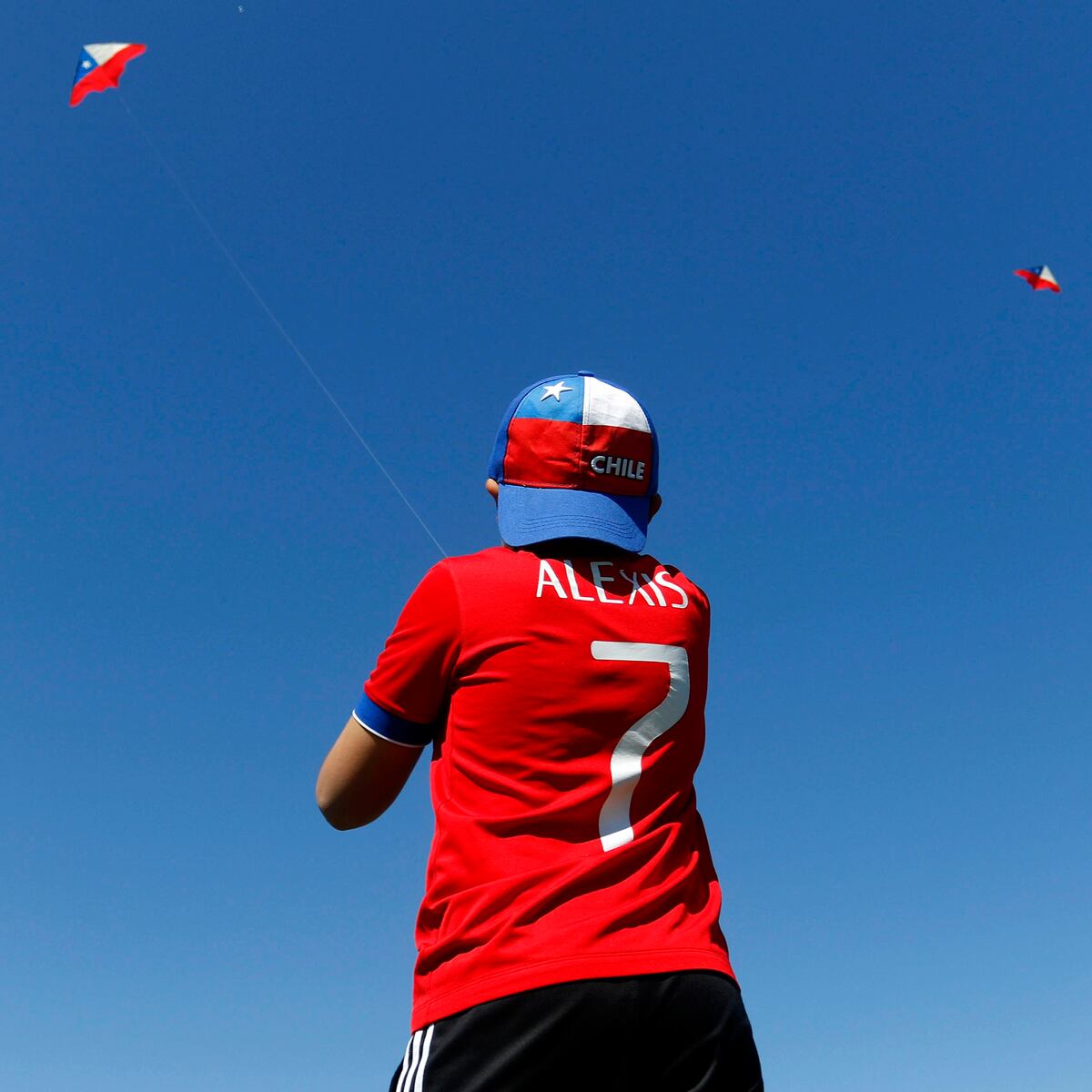 Aumento de penas por volantines con hilo curado Aumento de penas por volantines con hilo curado