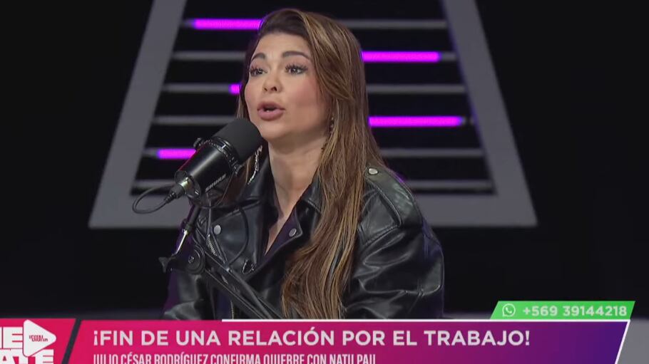 La panelista de Me Late, Antonella Ríos, subió las temperaturas al realizar una íntima confesión hot durante el último capítulo del programa vía Youtube, junto a sus compañeros Daniel Fuenzalida, Sergio Rojas y Luis Sandoval.
Fue en el momento que analizaban la separación de Julio César Rodríguez con NatuPau, cuando afloró el tema de la falta de sexualidad como uno de los factores que podría llevar al fin de una relación, por falta de tiempo para concretar el acto amatorio.