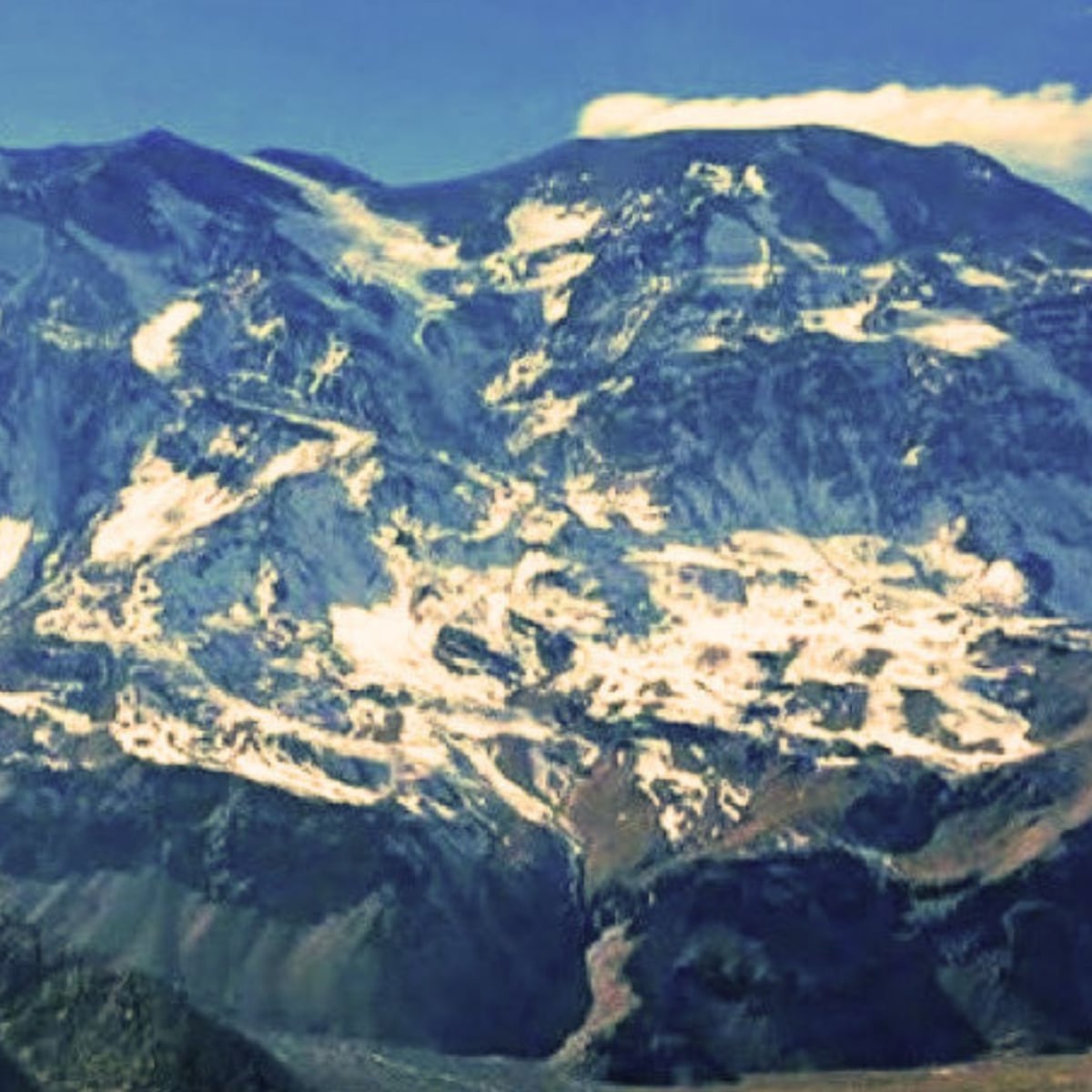Sismo híbrido en volcán San José: significado en actividad volcánica Sismo híbrido en volcán San José: significado en actividad volcánica