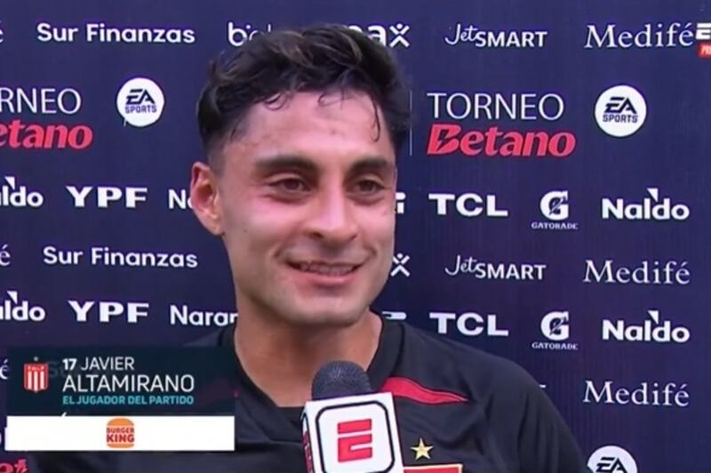El delantero chileno regresó a las canchas este domingo 10 de noviembre después de 273 días alejado luego de sufrir una trombosis cerebral en un encuentro entre Estudiantes de La Plata y Boca Juniors.