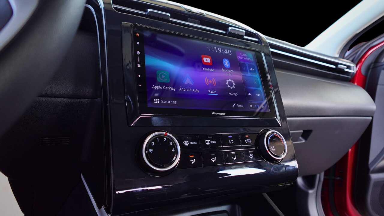 Pioneer lanza el receptor DMH-AP6650BT