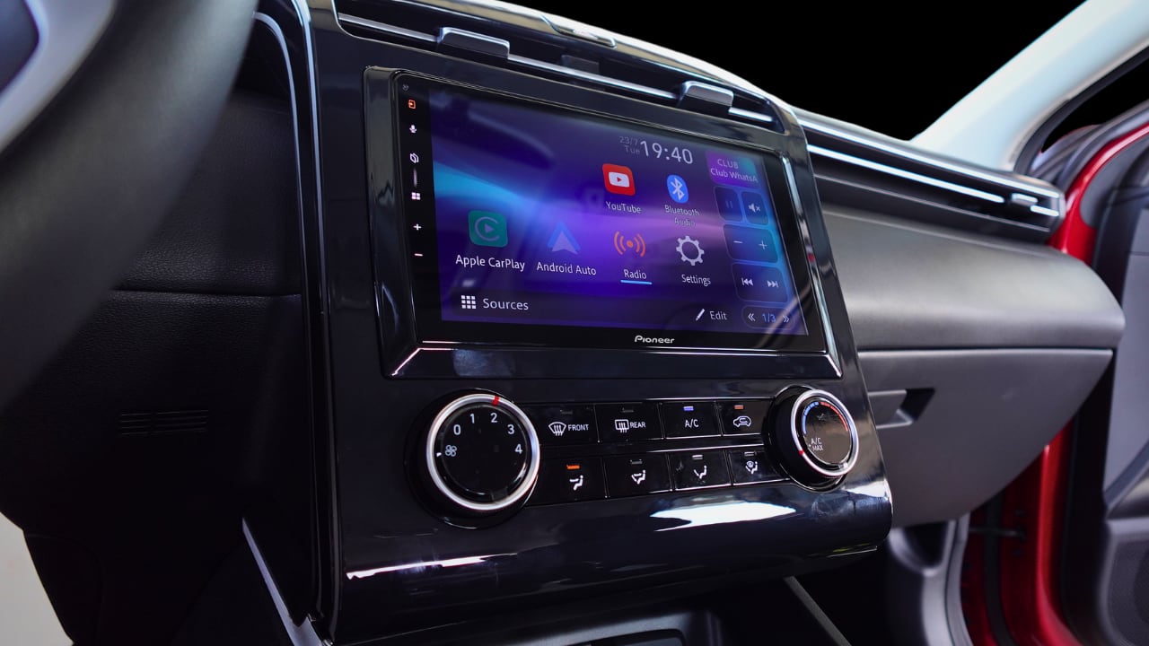 Pioneer lanza el receptor DMH-AP6650BT