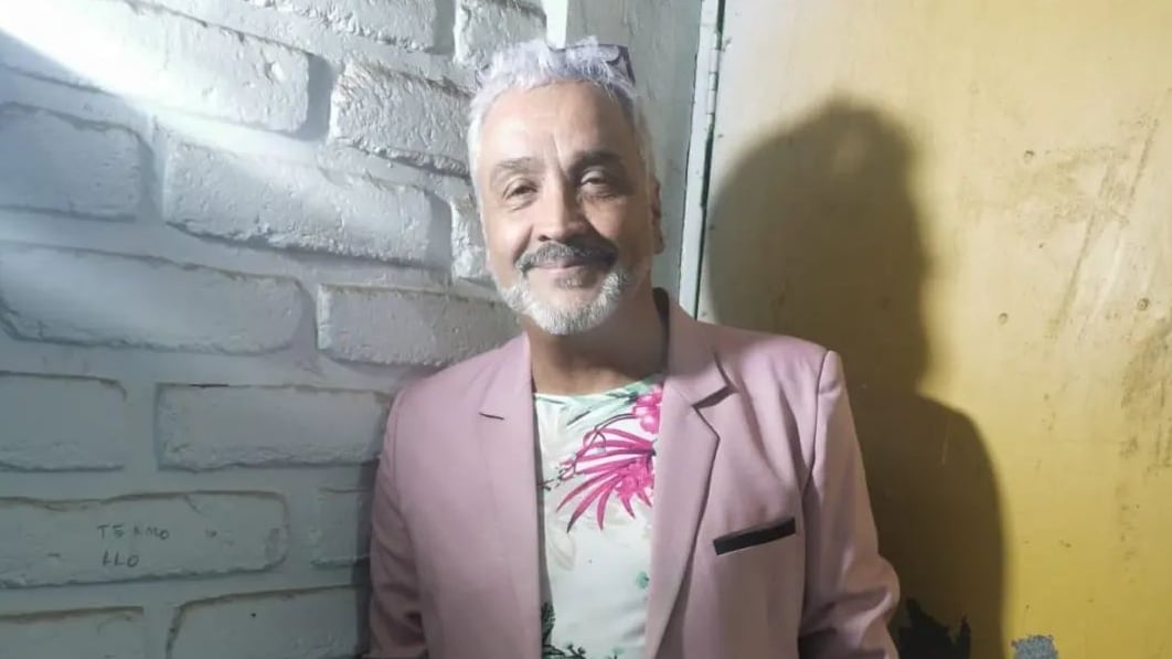 El humorista reveló que este lunes un par de asaltantes trataron de hacerle un portonazo a la salida de su hogar en la comuna de La Cisterna.