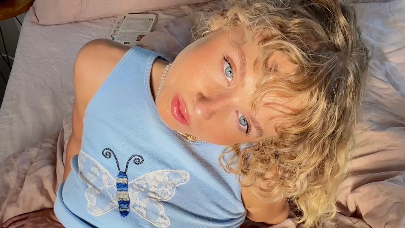 Modelo de onlyfans en ruinas