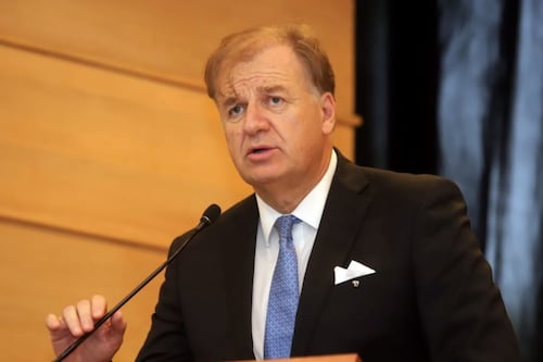 Vicepresidente de la Sofofa y su familia sufren violento asalto en su casa de Lo Curro