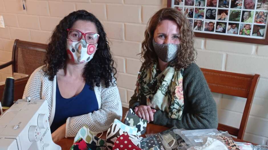 Mascarillas alegres y lavables