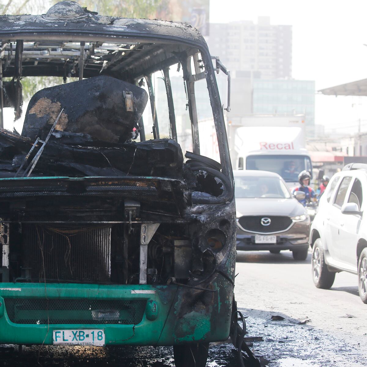 Bus se incendia en Conchalí con siete pasajeros a bordo Bus se incendia en Conchalí con siete pasajeros a bordo