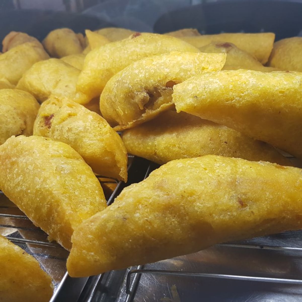 Comerciante envenena empanadas y mata a 40 delincuentes en Haití Comerciante envenena empanadas y mata a 40 delincuentes en Haití