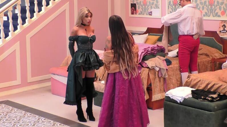 Oriana Marzoli y Blue Mary | Captura: Canal 13