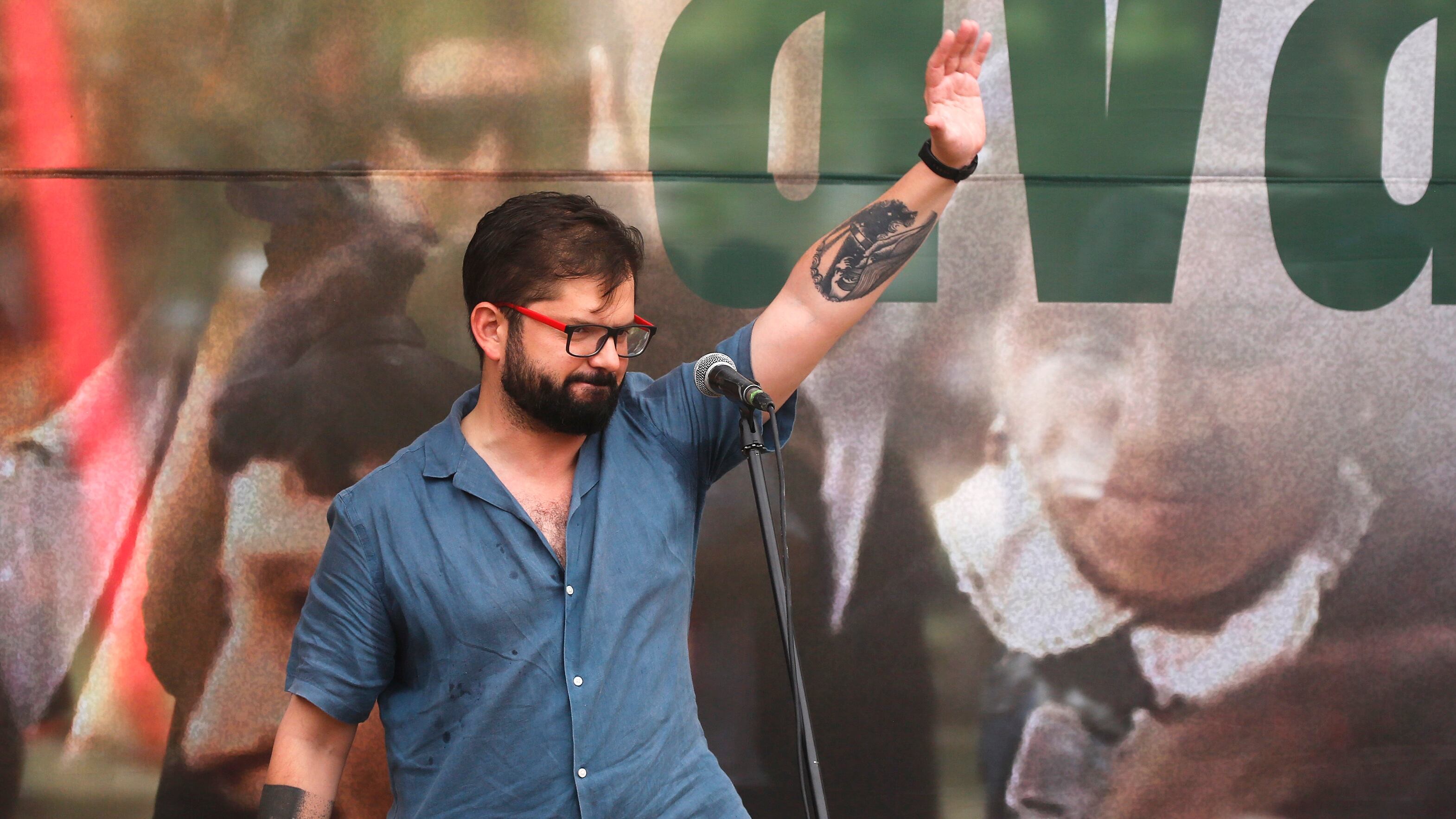 Según el último sondeo de la Cadem, la aprobación del Presidente Gabriel Boric cayó a un 25%, el porcentaje más bajo desde que inició su mandato.