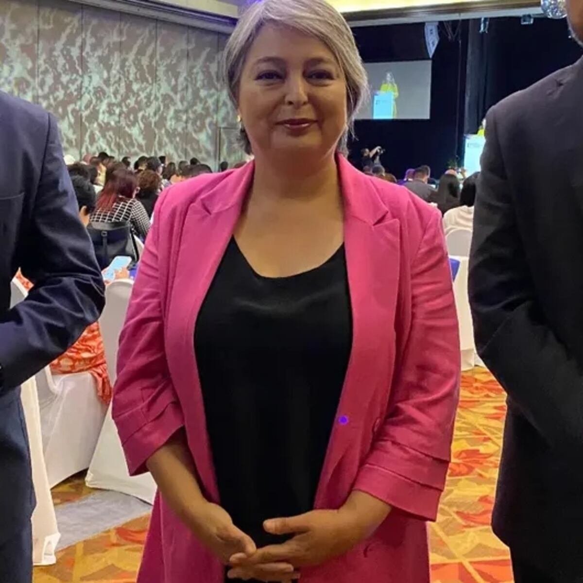 Ministra Jara podría ser candidata presidencial por el PC Ministra Jara podría ser candidata presidencial por el PC