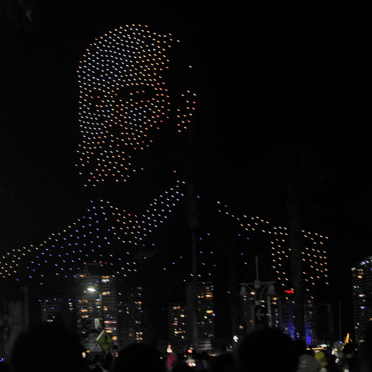 Espectacular show de drones en Iquique enamora a todos Espectacular show de drones en Iquique enamora a todos