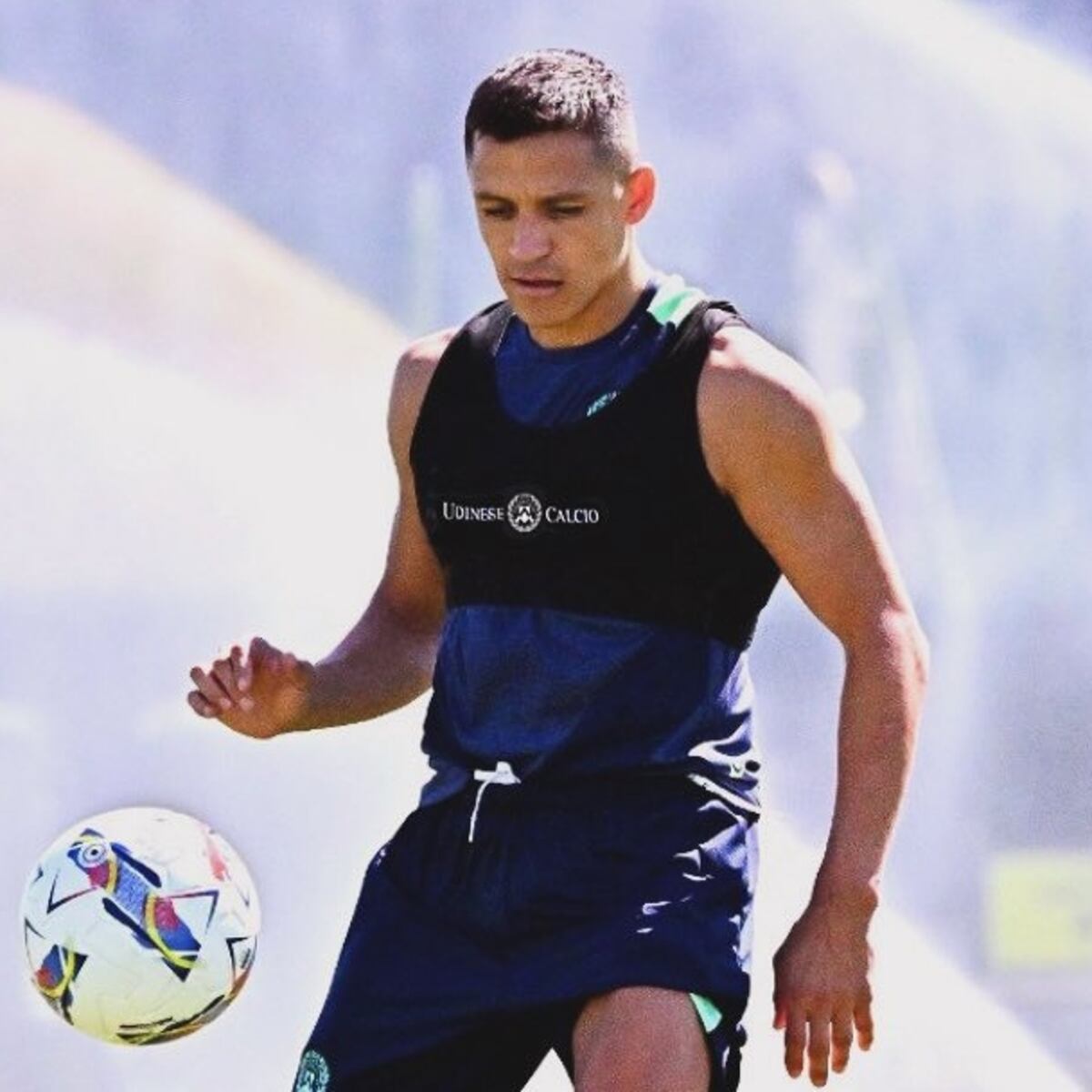 Alexis Sánchez vuelve a encender las alarmas en Italia por lesión en el gemelo Alexis Sánchez vuelve a encender las alarmas en Italia por lesión en el gemelo