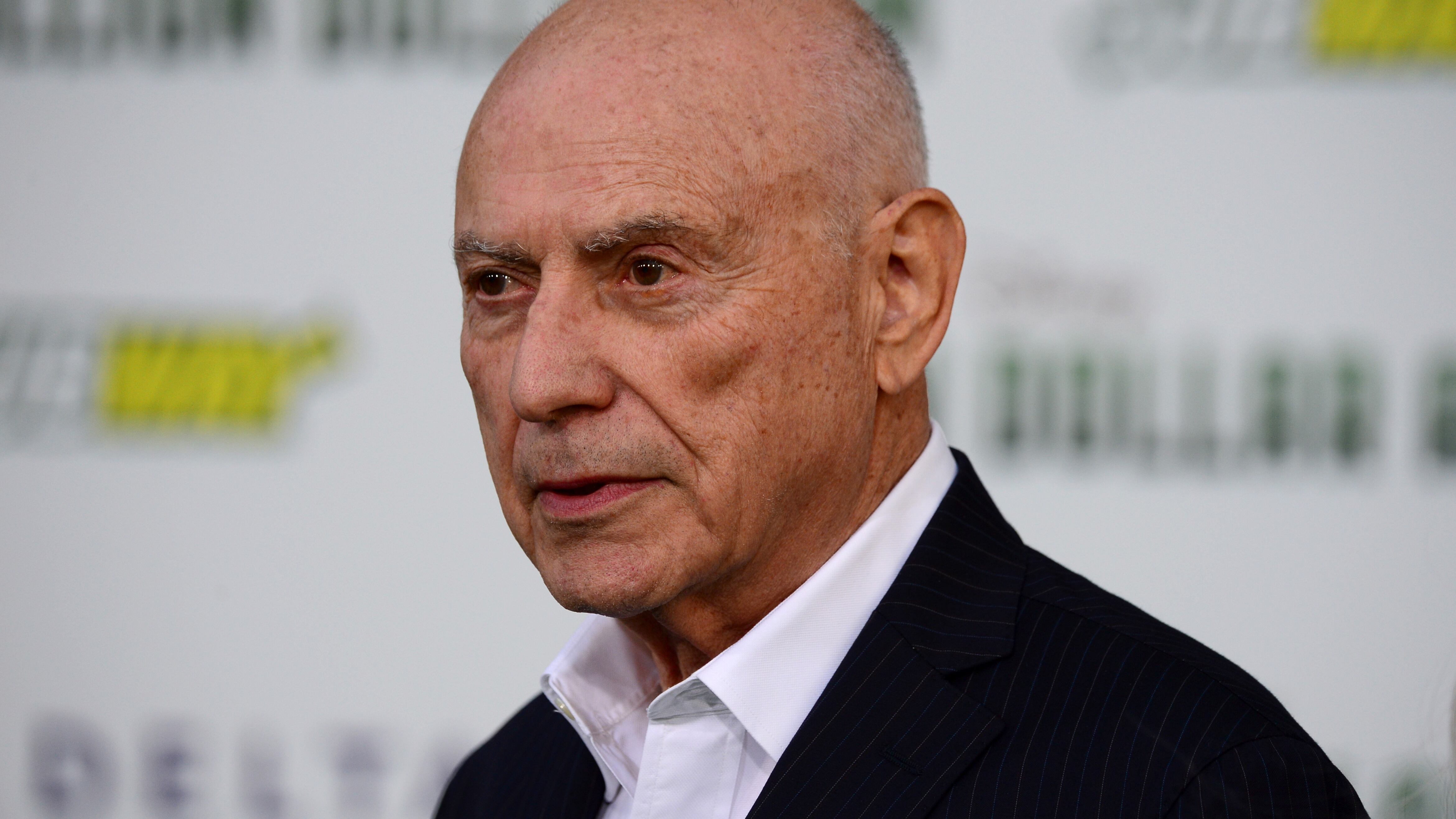 Muere Alan Arkin, actor de ‘Pequeña Miss Sunshine’