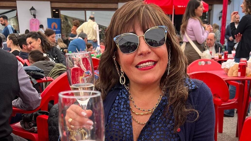 La abogada aseguró que ya no soporta más que sus seguidores le pidan que mande mensajes a las alianzas.