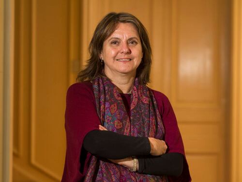 Biógrafa de Piñera: “Él más que austero es apretado”