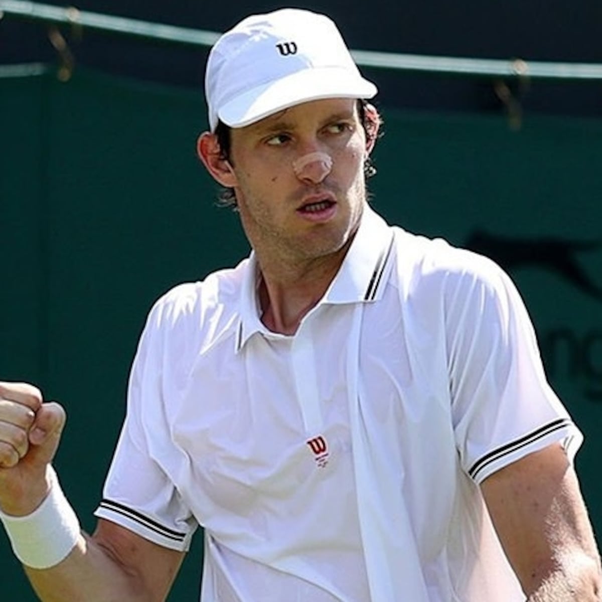 Nicolás Jarry avanza a tercera ronda en Wimbledon con victoria contundente Nicolás Jarry avanza a tercera ronda en Wimbledon con victoria contundente