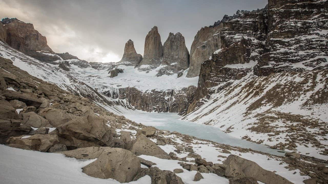Tragedia en Torres del Paine: confirman segunda víctima fatal y siete turistas aún desaparecidos en medio de condiciones extremas