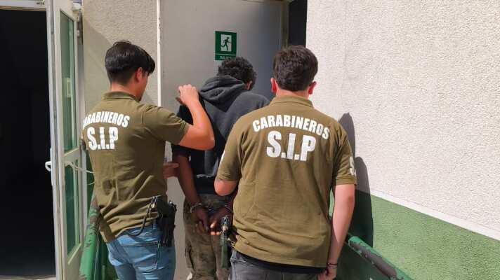 Carabineros Limache detención de TRES sujetos por el delito de Secuestro, incautando además un escopeta que mantenía encargo por Robo. Los detenidos serán puestos a disposición de la Justicia