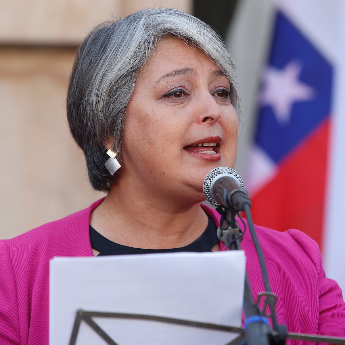 Jeannette Jara propone un liderazgo cercano a la gente Jeannette Jara propone un liderazgo cercano a la gente