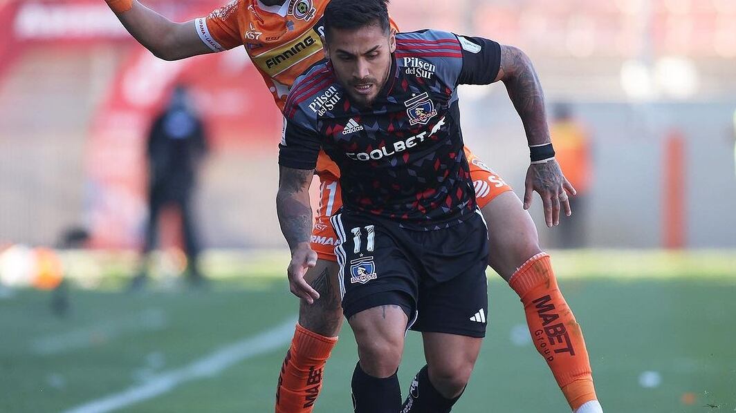 El delantero quedó fuera del clásico de esta tarde entre Colo Colo y la UC.