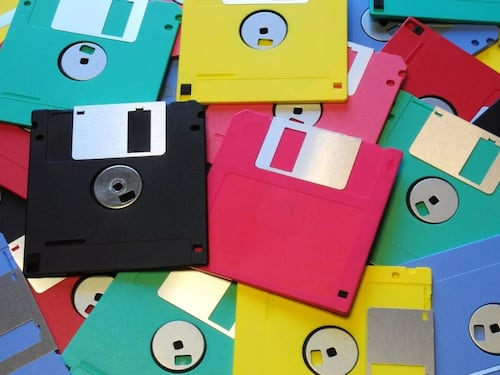 Microsoft y el Código Legacy: Descubren un comando de Windows de la era del disquete que es una puerta para los delincuentes