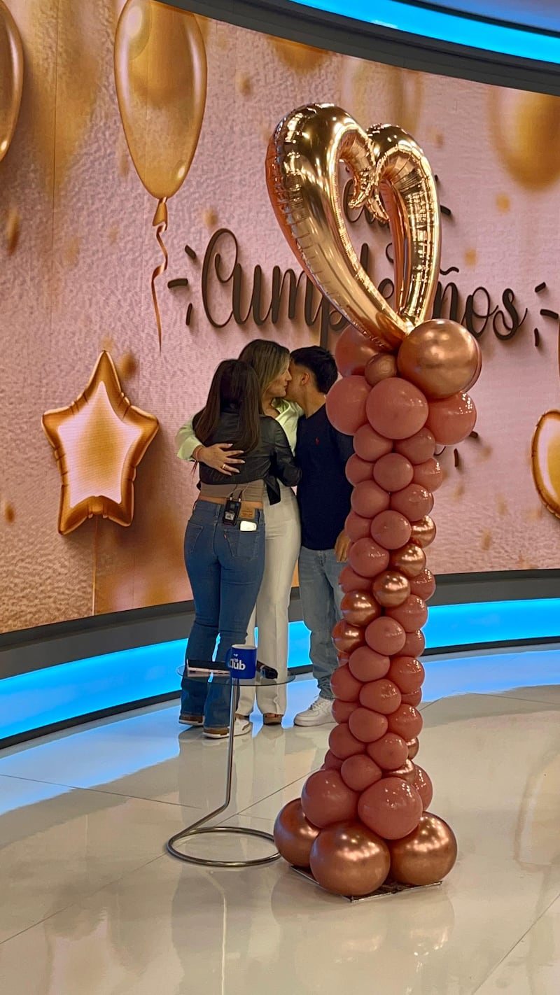Michelle Adam y sus hijos | Tu Día