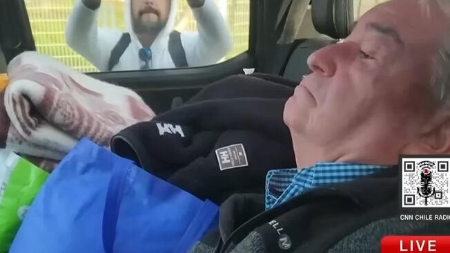 Según informaron en el portal informativo de Ciper, Macaya Zanelli sumó una nueva acusación por abuso sexual de menores ante el Ministerio Público. En esta ocasión, del establecimiento educacional de la menor por la cual el padre del expresidente de la UDI cumple una condena de seis años de presidio.