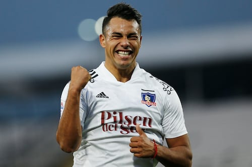 Colo Colo vuelve a la cima de la tabla con victoria sobre Curicó
