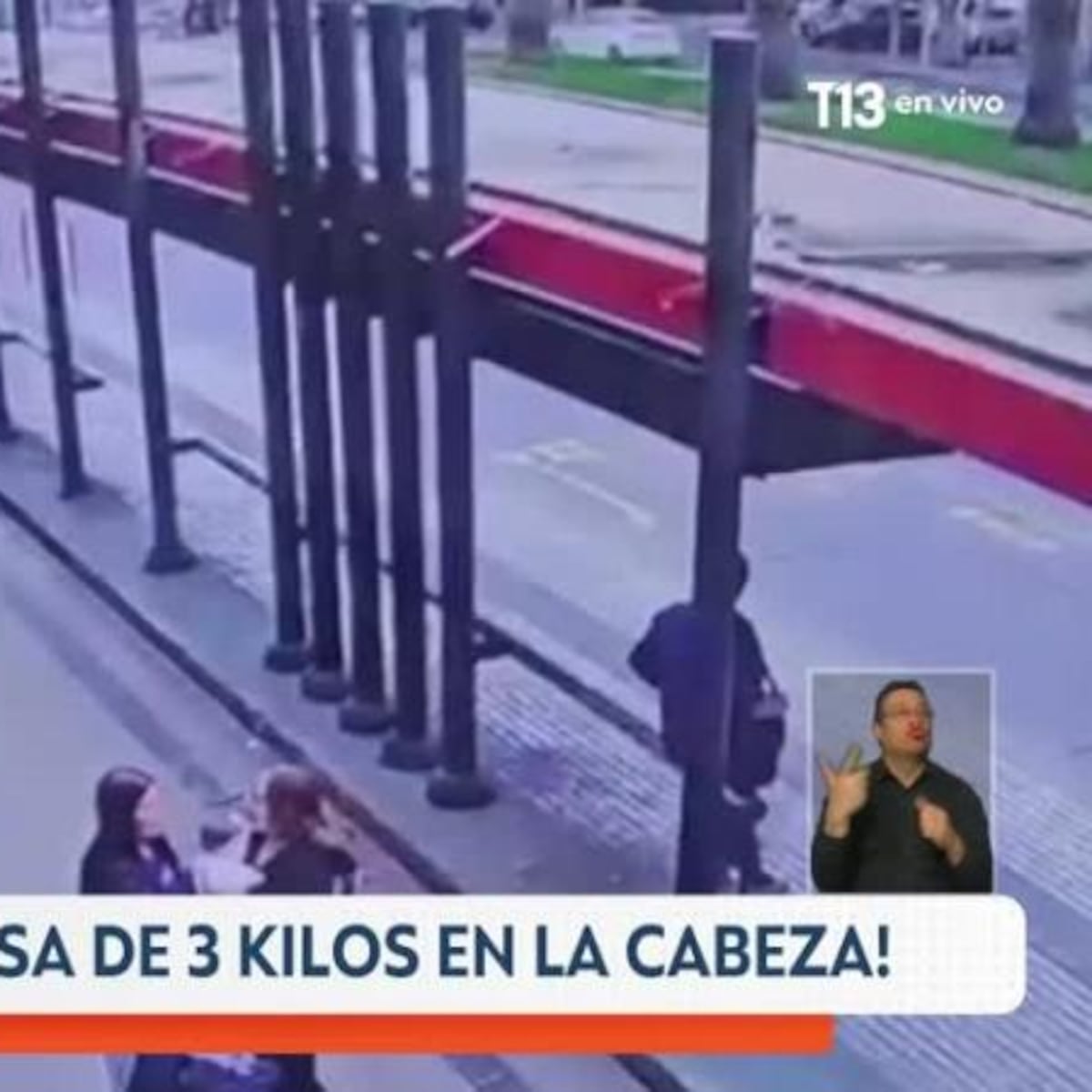 Joven sobrevive milagrosamente tras ser golpeado por pesa de 3 kilos en Alameda Joven sobrevive milagrosamente tras ser golpeado por pesa de 3 kilos en Alameda