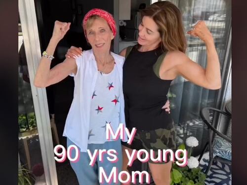Abuela de 90 años muestra con ejercicios y a la moda que “la edad solo es un número”