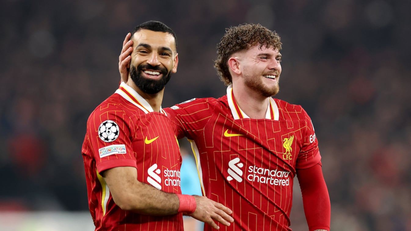 Mohamed Salah y Harvey Elliott / Getty