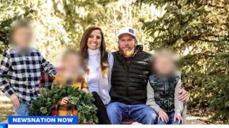 La mujer escribió el libro pocos meses después de la muerte de su esposo, en marzo del año pasado.