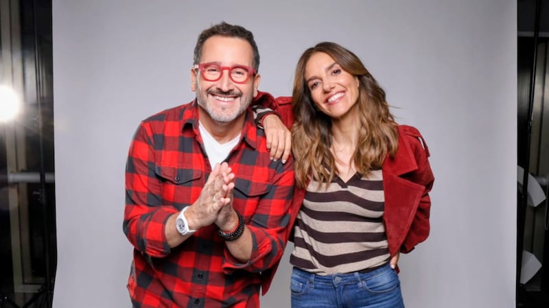 María Luisa Godoy y Eduardo Fuentes pasan las penas de Olmué con su podcast “Mari con Edu”: “El Patagual nos regaló este podcast”