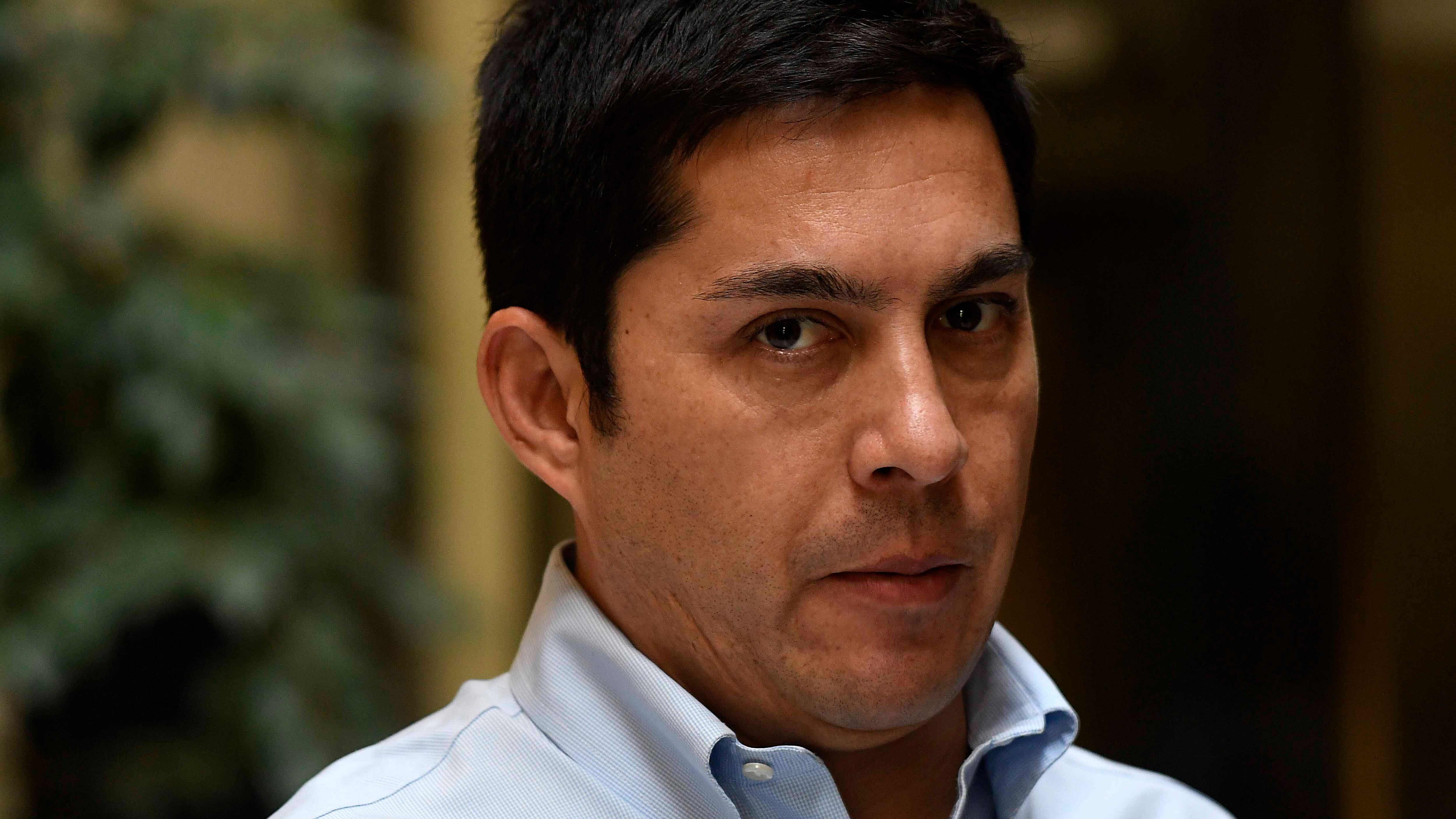 El diputado Jorge Duran en los pasillos de la acabara de diputados en el congreso nacional.
FOTO: PABLO OVALLE ISASMENDI/AGENCIAUNO