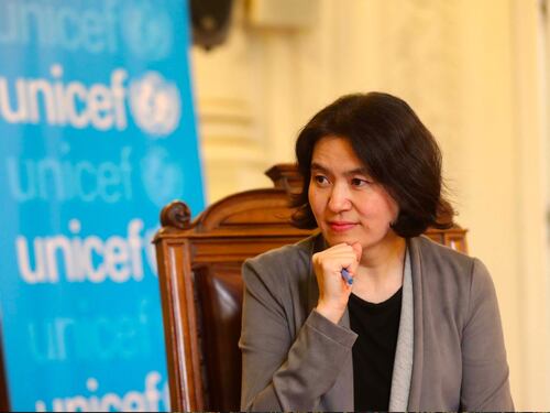 Representante de Unicef en Chile: “Es crucial que los niños vean que sus padres cumplen sus responsabilidades cívicas”