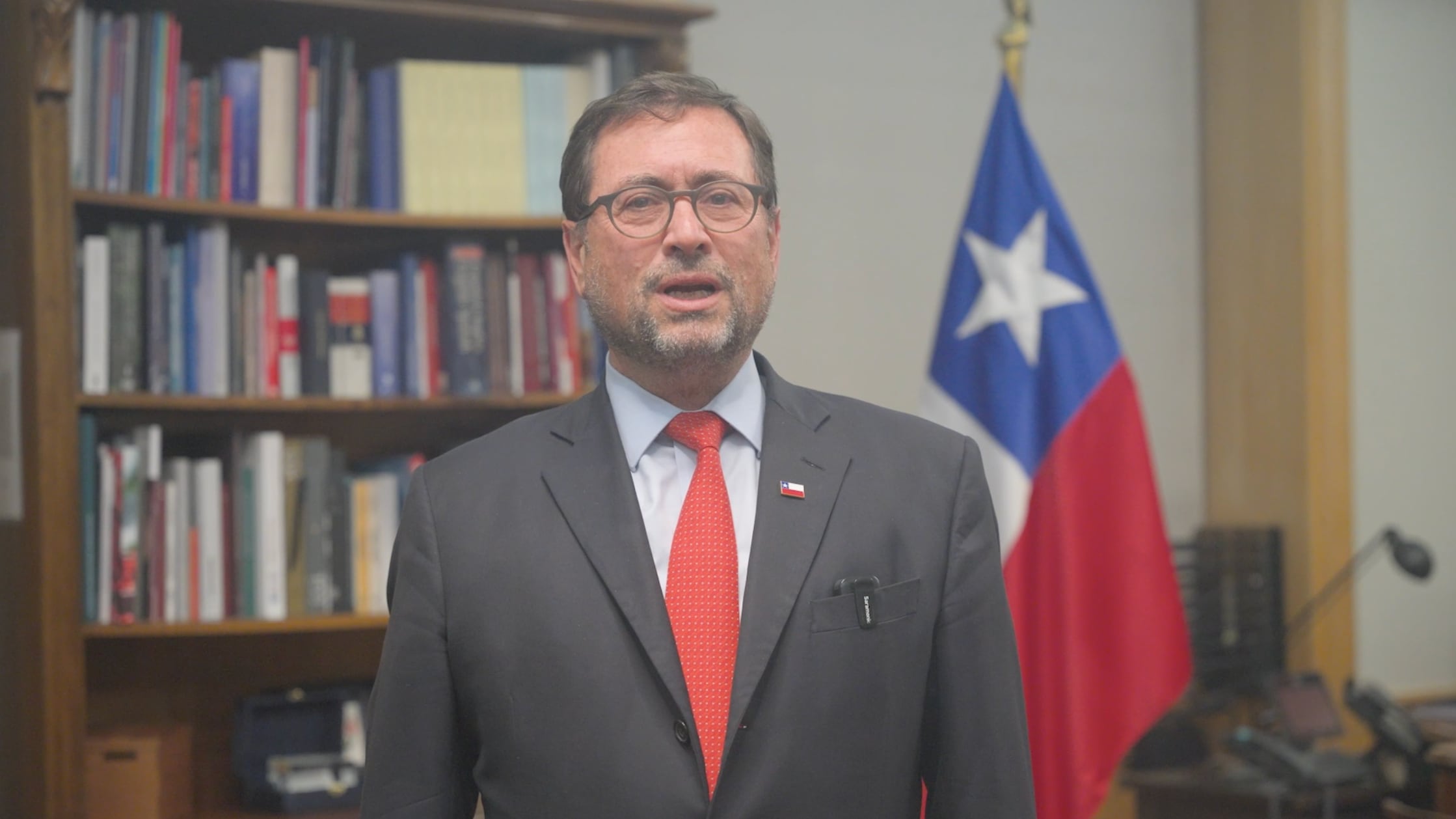 El canciller Francisco Pérez Mackenna se refirió a la polémica por el Estrecho de Magallanes