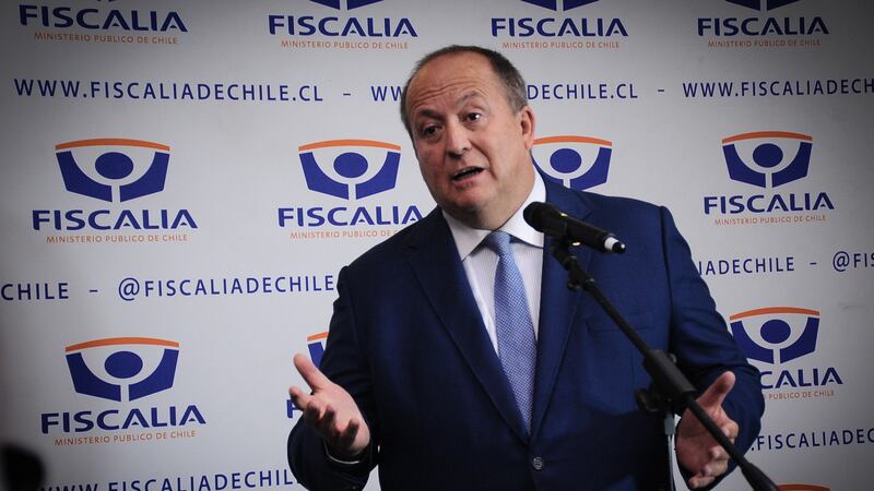 Para que “no vuelva a pasar”: Fiscal Nacional ordena a Gendarmería verificar identidad de extranjeros tras liberación de sicario en prisión preventiva