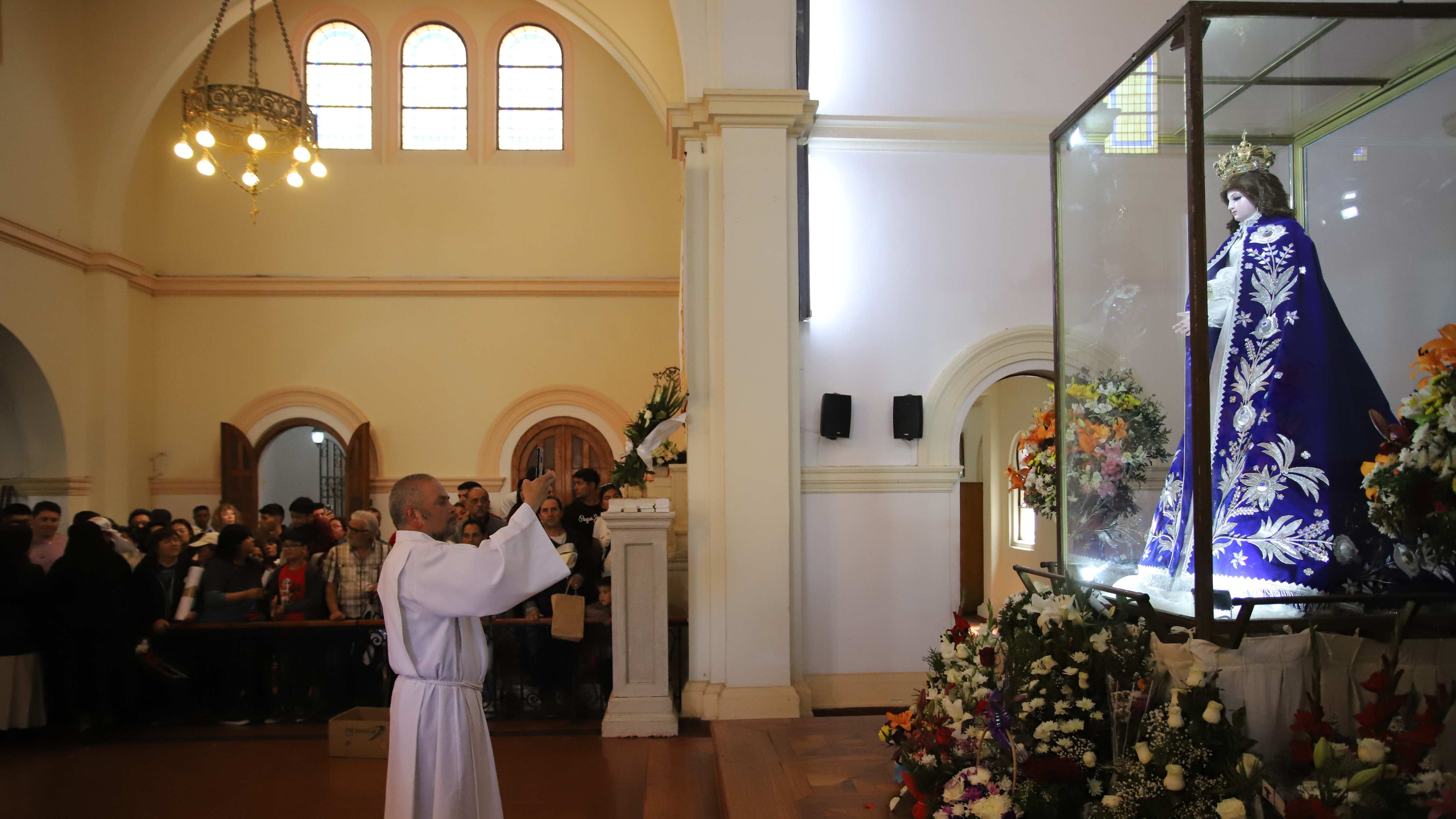 CASABLANCA: Peregrinación a la Virgen de Lo Vasquez | 08 DE DICIEMBRE DE 2023/CASABLANCA
Miles de personas peregrinan al santuario para celebrar a la Virgen de Lo Vazquez
FOTO: MANUEL LEMA OLGUIN/AGENCIAUNO
