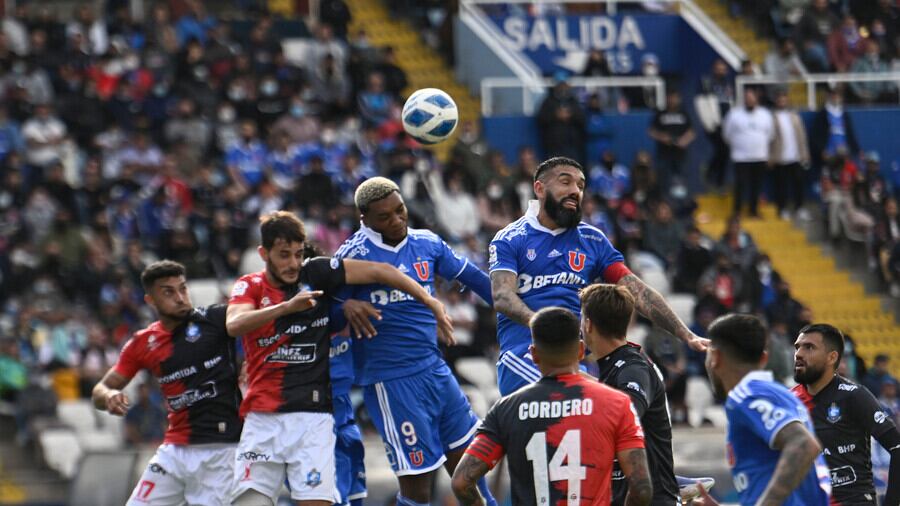 El duelo entre Antofagasta y la U se retrasó en media hora