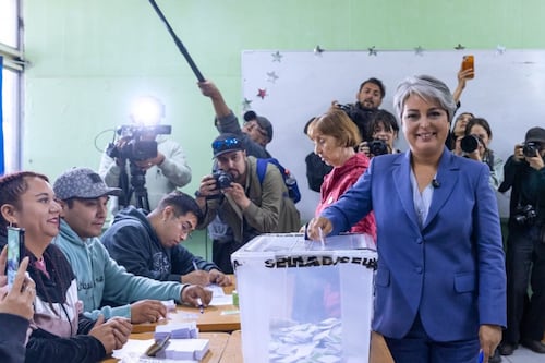 “El costo de ser continuidad”: Pareja de Jeannette Jara analiza el motivo de la derrota