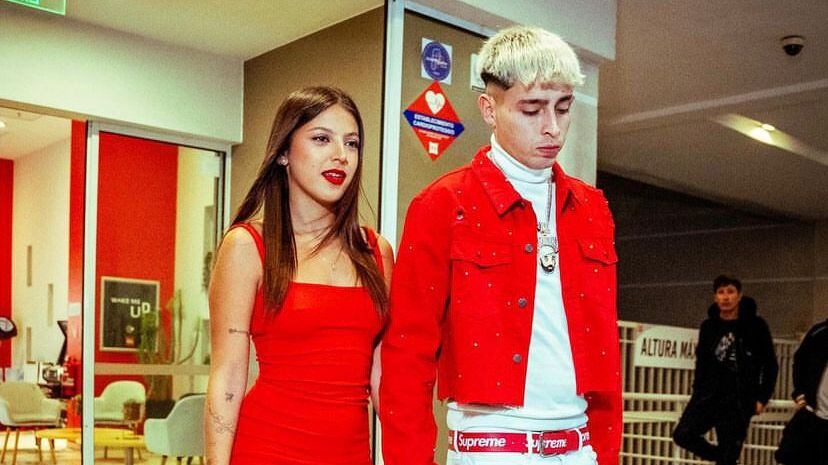 AK4:20 reaccionó a rumores de infidelidad hacia Ignacia Antonia