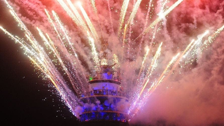Torre Entel en año nuevo, 24 horas