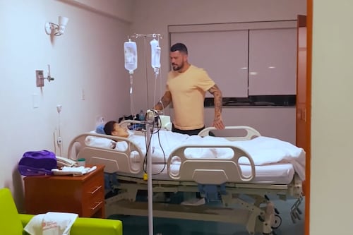 Fuerte lesión de Karen Paola conmociona el reality y Juan Pedro abandona todo por ella