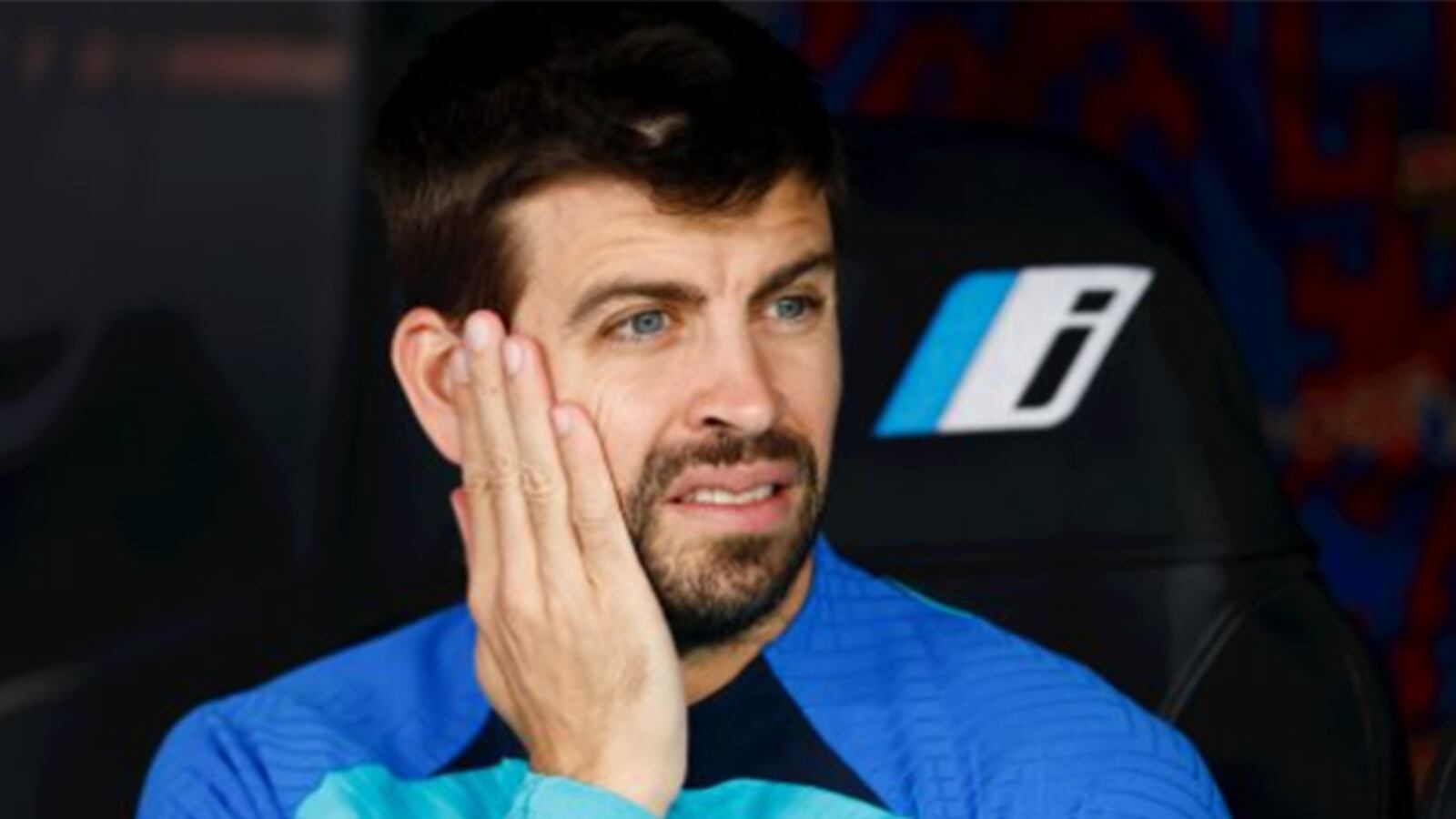 Piqué no tiene el apoyo ni de sus amigos.