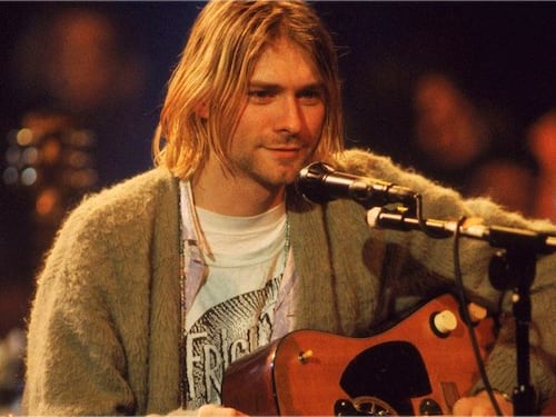 Fans recuerdan a Kurt Cobain a 30 años de su muerte